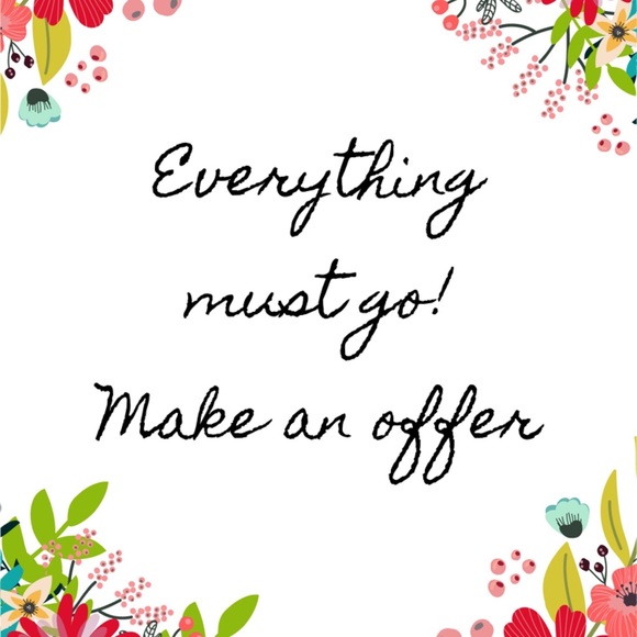 Vintage Kramer New York White Rhinestone Silver Tone Clip Earrings - Picture 12 of 12